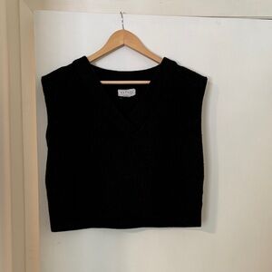 Velvet by Graham & Spencer Black Knit V-Neck Sweater Vest
